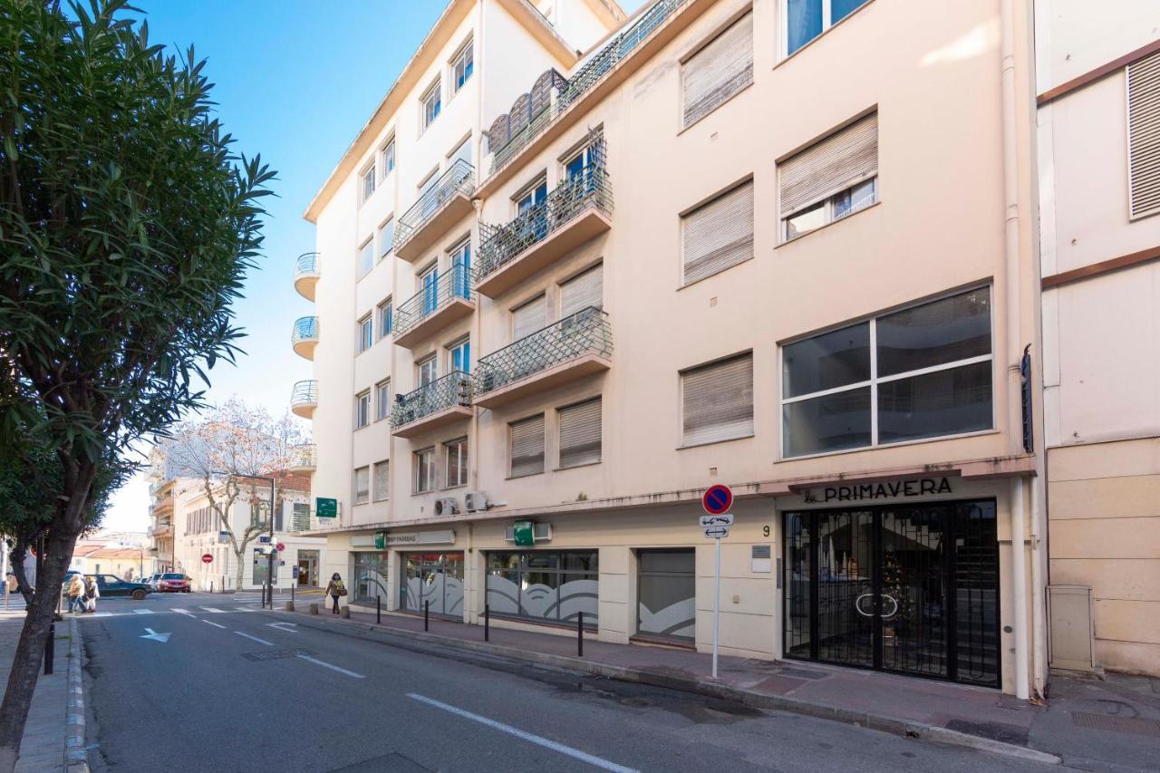 Apartamento Robert Soleau Bright Design Flat Center Of Antibes Exterior foto