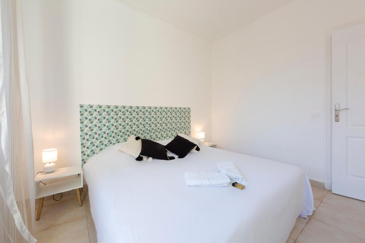 Apartamento Robert Soleau Bright Design Flat Center Of Antibes Exterior foto