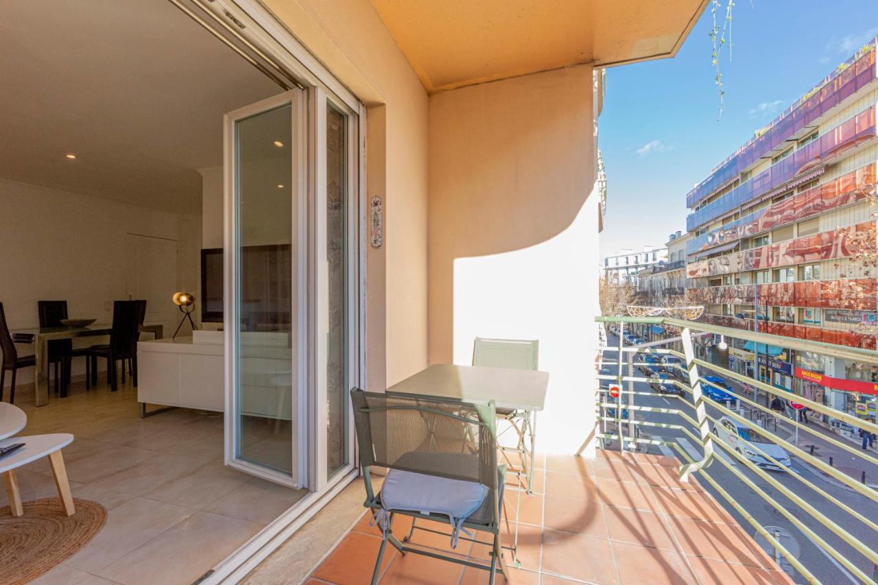 Apartamento Robert Soleau Bright Design Flat Center Of Antibes Exterior foto